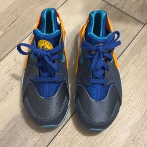 Little kids Nike sneakers size 1.